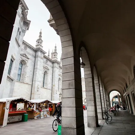 Duomo Rodari Appartamento