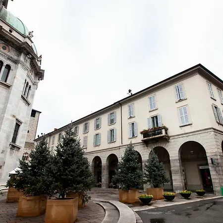 Duomo Rodari Appartamento